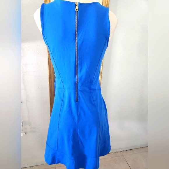 Blue Feminine Dress 👗 - Picture 3 of 7